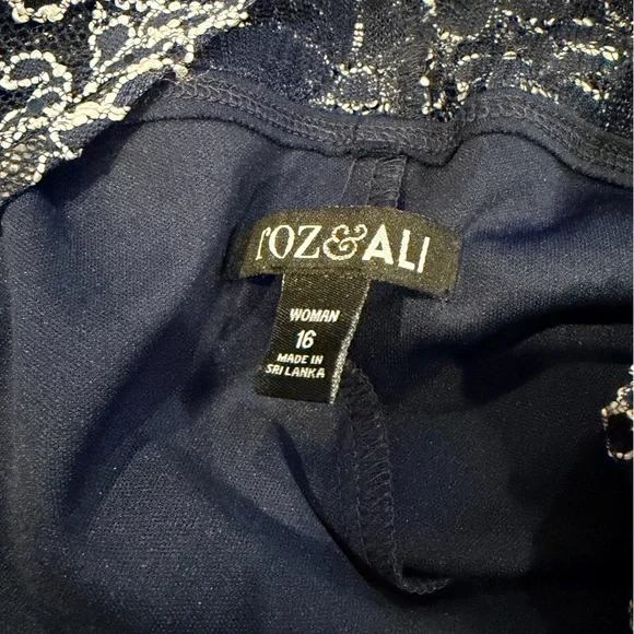 Dress Barn Elegant Navy and Cream Midi Dress - Picture 7 of 7